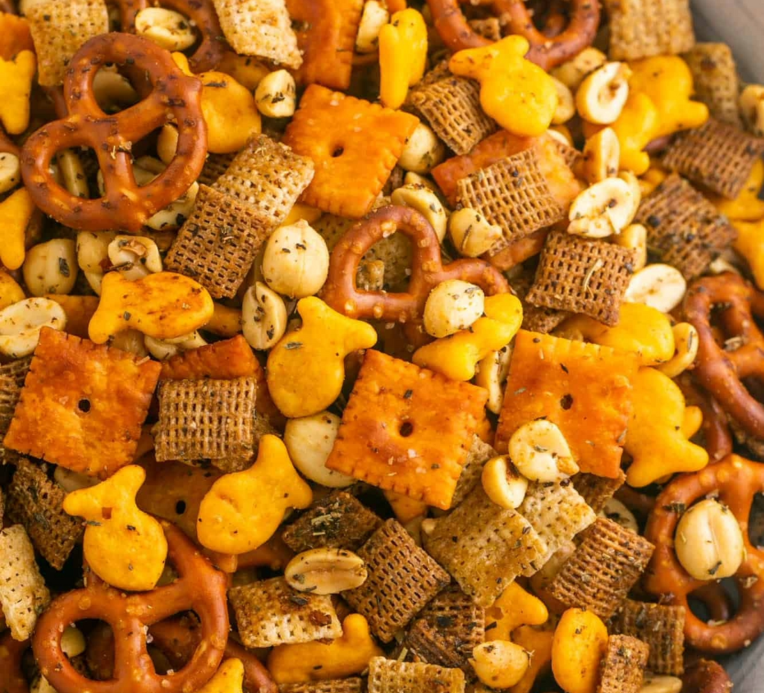 🥣 Homemade Trail Mix