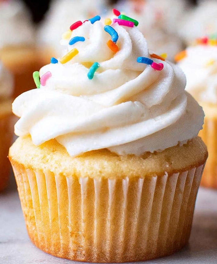 🧁 Decorated Cupcakes