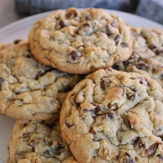 🍪 Front Porch Walnut Chocolate Chip Cookies