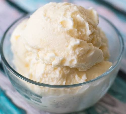 🍦Front Porch Homemade Vanilla Ice Cream
