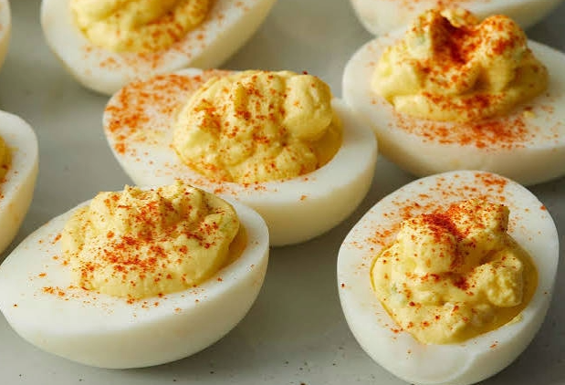 🥚 Front Porch Southern Deviled Eggs